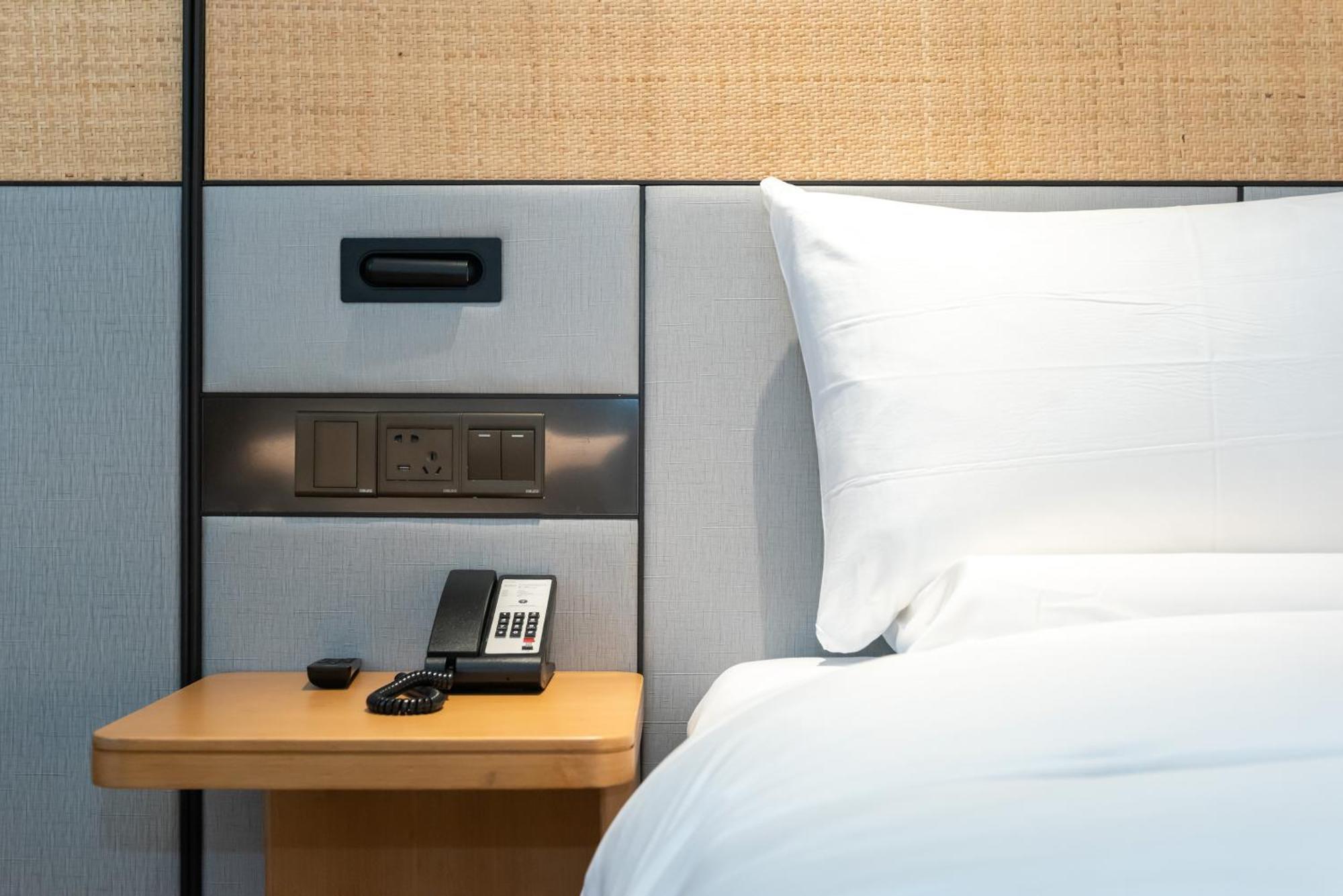 Ji Hotel 3*